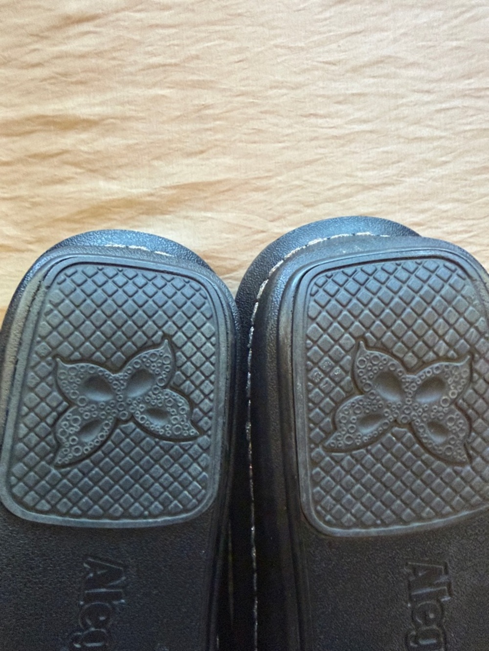 Alegria Silver Women’s Sandals with Floral Design EU size 39 = US size 8.5 - Picture 12 of 13